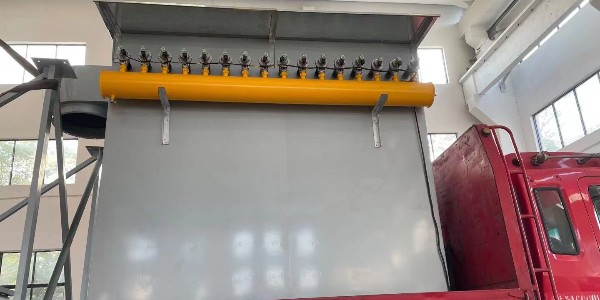 除塵器廠家耀先布袋除塵器15年生產(chǎn)經(jīng)驗，用了人人都說好