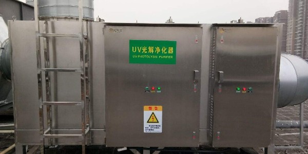 涂裝廢氣處理還是選擇<i style='color:red'>uv光催化氧化</i>設(shè)備，治廢除臭是個寶！